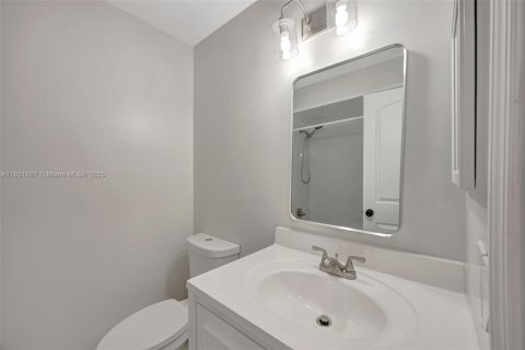 Touwnhouse à vendre à Miami, Floride: 3 chambres, 135.54 m2 № 1872163 - photo 20