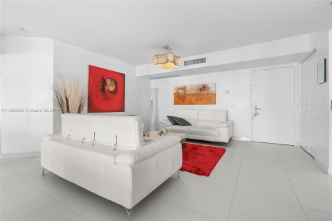 Condominio en venta en Aventura, Florida, 2 dormitorios, 126.81 m2 № 1932961 - foto 6