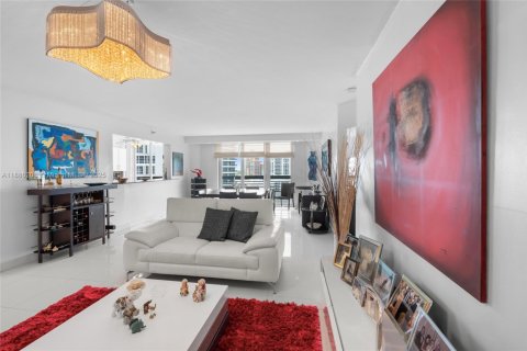 Condominio en venta en Aventura, Florida, 2 dormitorios, 126.81 m2 № 1932961 - foto 7