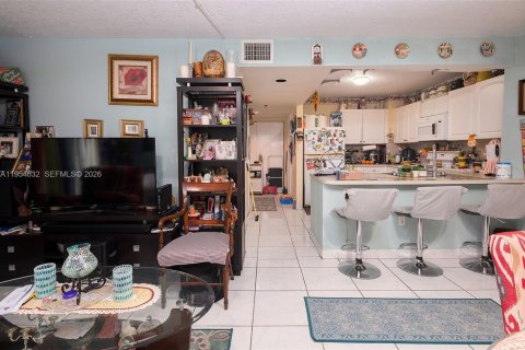 Купить кондоминиум в Майами, Флорида 2 спальни, 81.75м2, № 2009252 - фото 24