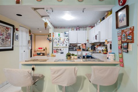 Купить кондоминиум в Майами, Флорида 2 спальни, 81.75м2, № 2009252 - фото 16