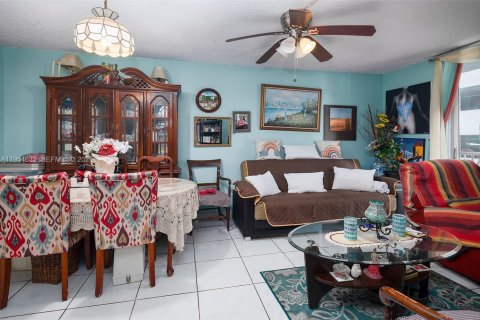 Купить кондоминиум в Майами, Флорида 2 спальни, 81.75м2, № 2009252 - фото 20