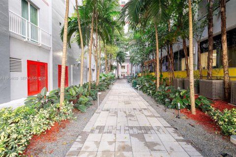 Купить кондоминиум в Майами, Флорида 2 спальни, 81.75м2, № 2009252 - фото 15