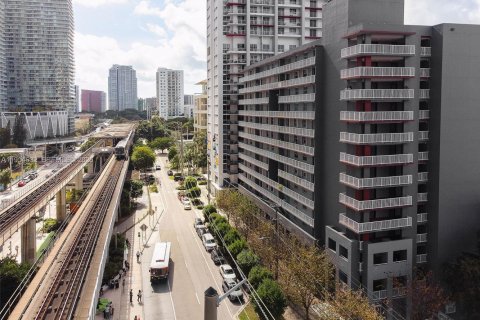 Купить кондоминиум в Майами, Флорида 2 спальни, 81.75м2, № 2009252 - фото 11