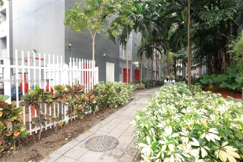 Купить кондоминиум в Майами, Флорида 2 спальни, 81.75м2, № 2009252 - фото 14