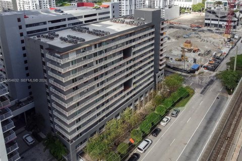 Купить кондоминиум в Майами, Флорида 2 спальни, 81.75м2, № 2009252 - фото 3