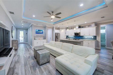 Villa ou maison à vendre à Dunedin, Floride: 4 chambres, 164.16 m2 № 1564102 - photo 12