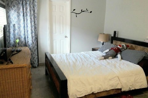 Villa ou maison à louer à West Miami, Floride: 1 chambre, 27.87 m2 № 1971907 - photo 7