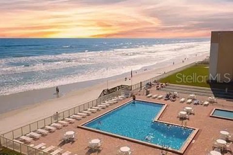 Condominio en venta en New Smyrna Beach, Florida, 2 dormitorios, 87.7 m2 № 1743088 - foto 17