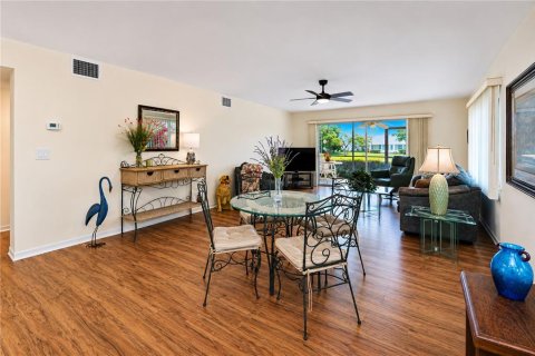 Condominio en venta en Bradenton, Florida, 2 dormitorios, 141.68 m2 № 2148777 - foto 5