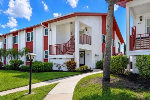 Condominio en venta en Bradenton, Florida, 2 dormitorios, 141.68 m2 № 2148777 - foto 4