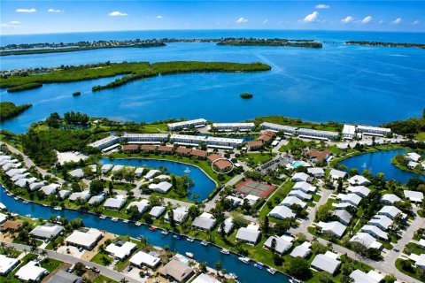 Condominio en venta en Bradenton, Florida, 2 dormitorios, 141.68 m2 № 2148777 - foto 2