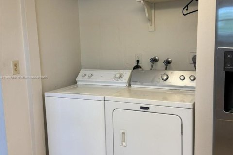 Condominio en alquiler en Plantation, Florida, 3 dormitorios, 150.87 m2 № 1933008 - foto 7