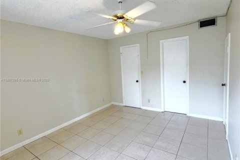Condominio en alquiler en Plantation, Florida, 3 dormitorios, 150.87 m2 № 1933008 - foto 14