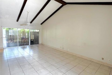 Condominio en alquiler en Plantation, Florida, 3 dormitorios, 150.87 m2 № 1933008 - foto 3