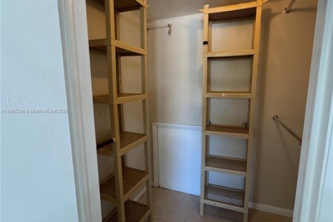 Condominio en alquiler en Plantation, Florida, 3 dormitorios, 150.87 m2 № 1933008 - foto 20