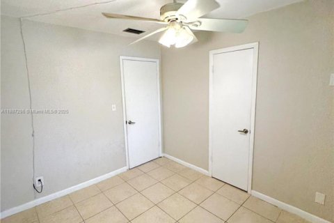 Condominio en alquiler en Plantation, Florida, 3 dormitorios, 150.87 m2 № 1933008 - foto 13