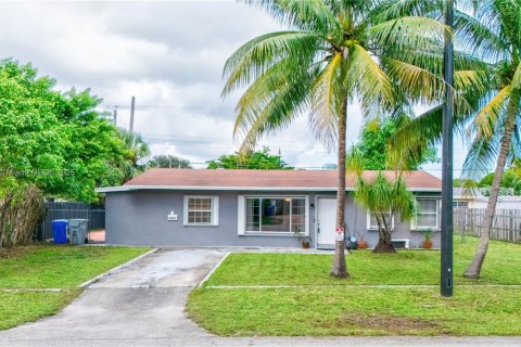 Villa ou maison à vendre à Pompano Beach, Floride: 3 chambres, 101.91 m2 № 1941466 - photo 1