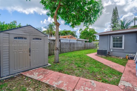 Villa ou maison à vendre à Pompano Beach, Floride: 3 chambres, 101.91 m2 № 1941466 - photo 29