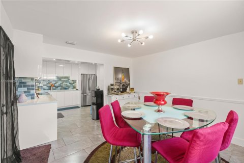 Villa ou maison à vendre à Pompano Beach, Floride: 3 chambres, 101.91 m2 № 1941466 - photo 24