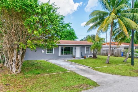 Villa ou maison à vendre à Pompano Beach, Floride: 3 chambres, 101.91 m2 № 1941466 - photo 23
