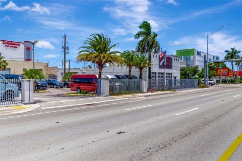 Immobilier commercial à vendre à Fort Lauderdale, Floride № 1874768 - photo 19