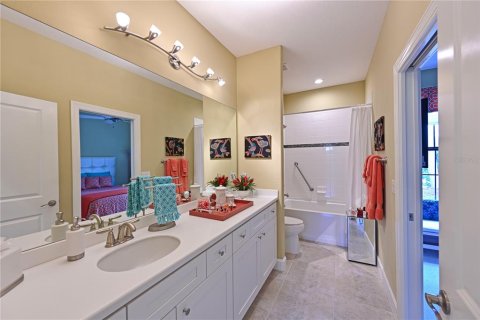 Villa ou maison à vendre à Bradenton, Floride: 3 chambres, 177.63 m2 № 2226115 - photo 18