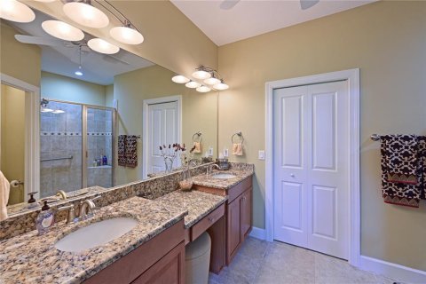 Villa ou maison à vendre à Bradenton, Floride: 3 chambres, 177.63 m2 № 2226115 - photo 16