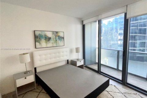 Condo in Miami, Florida, 3 bedrooms  № 1942321 - photo 14