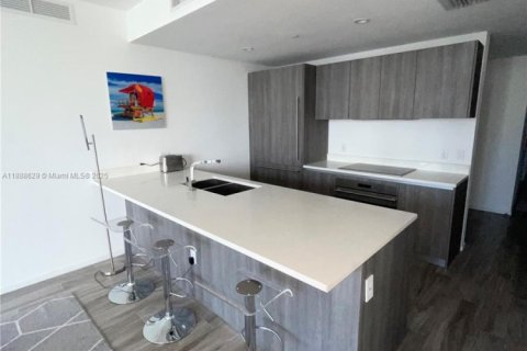 Copropriété à vendre à Miami, Floride: 3 chambres, 123.93 m2 № 1942321 - photo 4