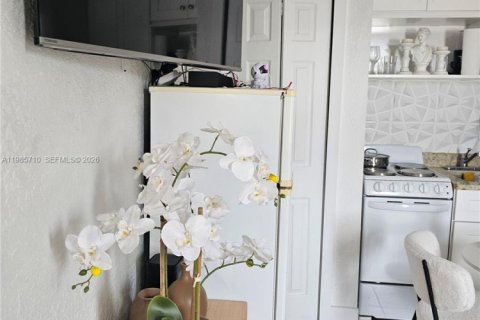 Appartement à louer à Miami, Floride: 294.31 m2 № 2048853 - photo 2