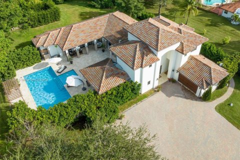 Casa en venta en Southwest Ranches, Florida, 6 dormitorios, 429.67 m2 № 1955844 - foto 2