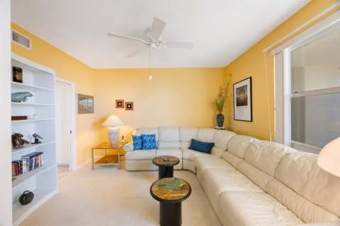 Condo in South Pasadena, Florida, 3 bedrooms № 2208994 - photo 25