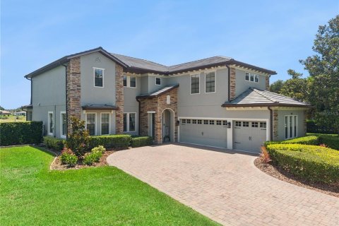 House in Sorrento, Florida 5 bedrooms, 344.76 sq.m. № 2117492 - photo 2