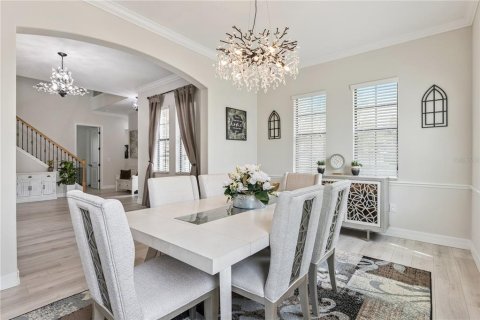 House in Sorrento, Florida 5 bedrooms, 344.76 sq.m. № 2117492 - photo 15