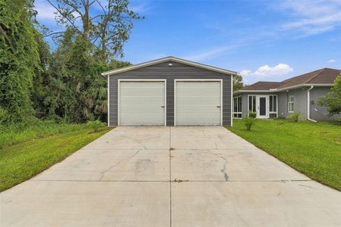 Villa ou maison à vendre à Port Charlotte, Floride: 3 chambres, 134.71 m2 № 2399475 - photo 2