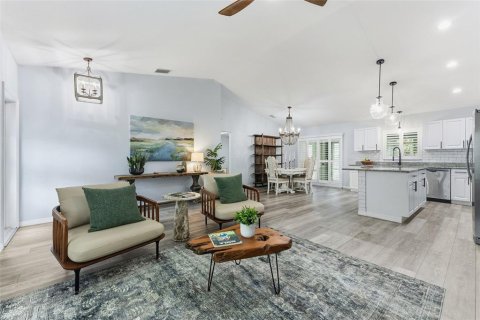Villa ou maison à vendre à Port Charlotte, Floride: 3 chambres, 134.71 m2 № 2399475 - photo 3