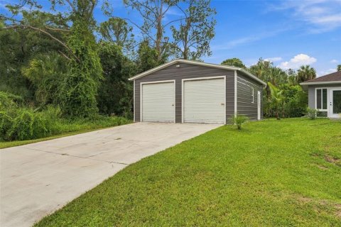 Villa ou maison à vendre à Port Charlotte, Floride: 3 chambres, 134.71 m2 № 2399475 - photo 29