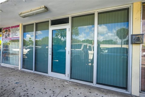 Propiedad comercial en venta en North Miami, Florida № 1955470 - foto 13