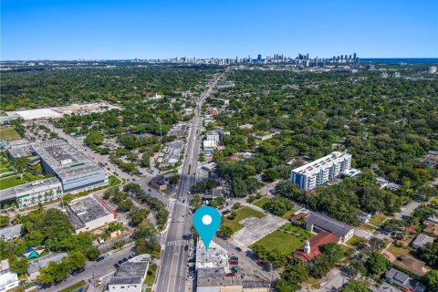 Propiedad comercial en venta en North Miami, Florida № 1955470 - foto 2