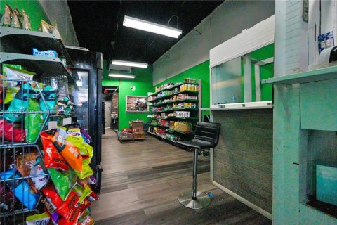 Propiedad comercial en venta en North Miami, Florida № 1955470 - foto 11