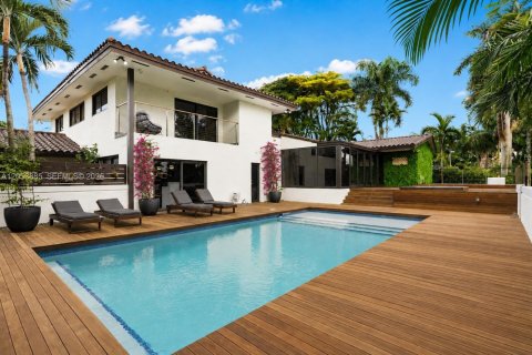 Villa ou maison à vendre à Hialeah, Floride: 4 chambres, 337.51 m2 № 2245026 - photo 17