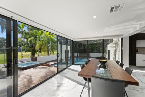 Villa ou maison à vendre à Hialeah, Floride: 4 chambres, 337.51 m2 № 2245026 - photo 26