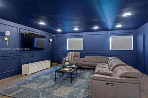 Villa ou maison à vendre à Hialeah, Floride: 4 chambres, 337.51 m2 № 2245026 - photo 15