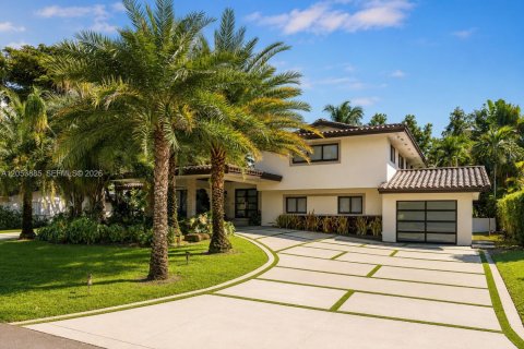 House in Hialeah, Florida 4 bedrooms, 337.51 sq.m. № 2245026