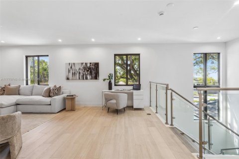 Villa ou maison à vendre à Miami, Floride: 4 chambres, 384.89 m2 № 1599088 - photo 27