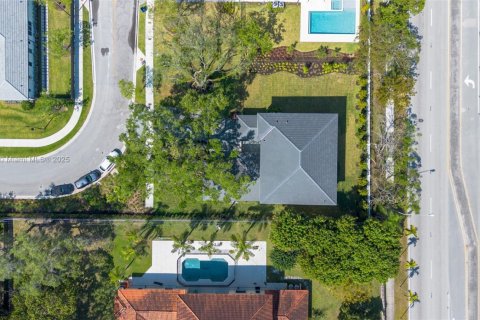 Villa ou maison à vendre à Miami, Floride: 4 chambres, 384.89 m2 № 1599088 - photo 7