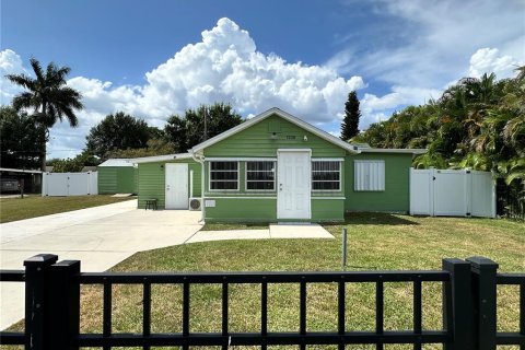 Casa en Punta Gorda, Florida 2 dormitorios, 68.38 m2 № 2216902