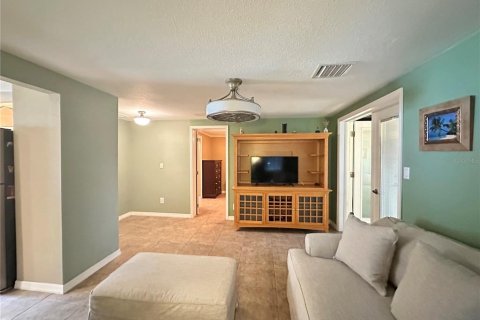 Villa ou maison à vendre à Punta Gorda, Floride: 2 chambres, 68.38 m2 № 2216902 - photo 11