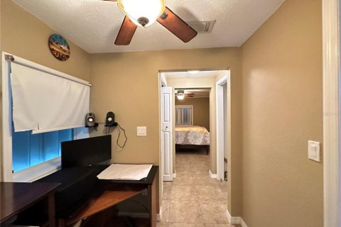Villa ou maison à vendre à Punta Gorda, Floride: 2 chambres, 68.38 m2 № 2216902 - photo 18